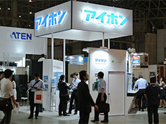 「INTEROP TOKYO 2012 (IMC TOKYO 2012)」のアイホンブースの様子